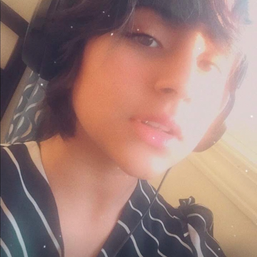 Meet your Posher, Aroosh